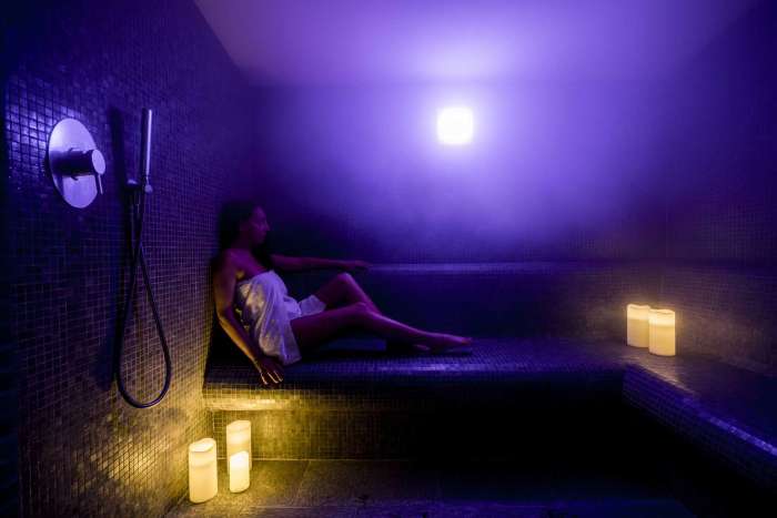 Hammam mit Chromotherapie